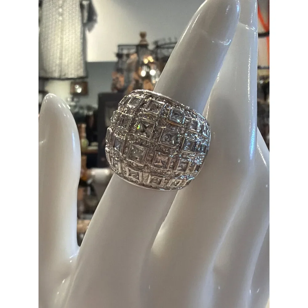 Costume Cocktail Ring Silver-Tone Pavé Crystal Size 6